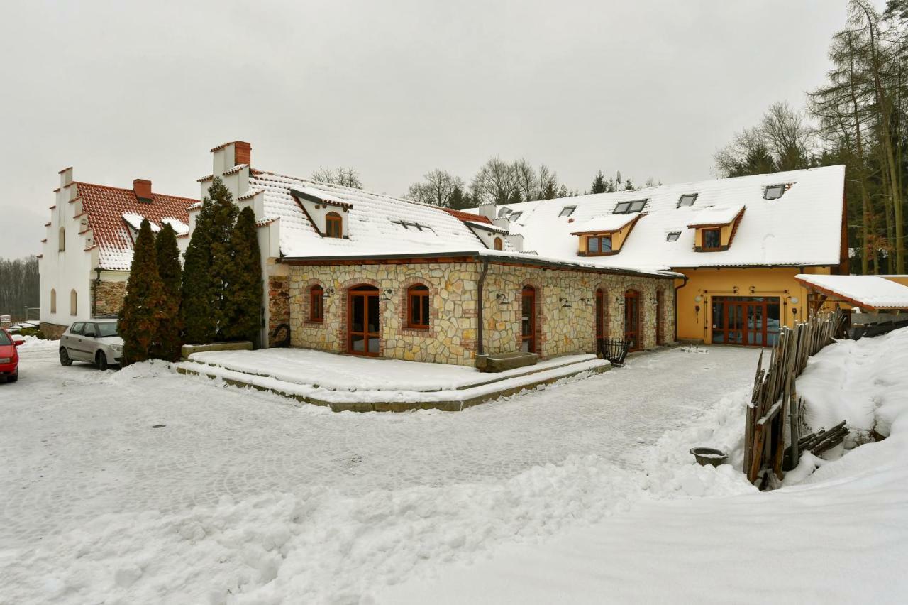 Zamecka Fortovna Obora - Forester House Kaznejov Exteriör bild