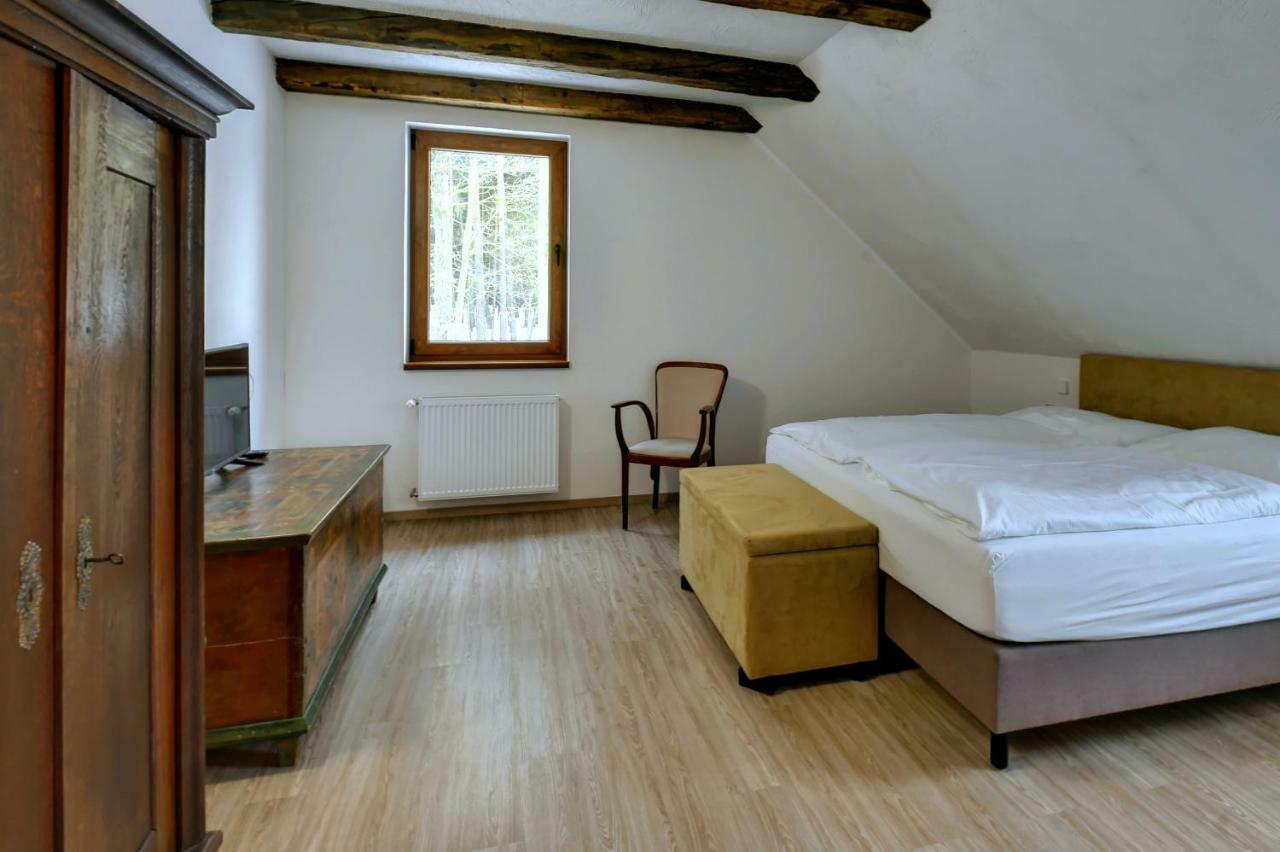 Zamecka Fortovna Obora - Forester House Kaznejov Exteriör bild
